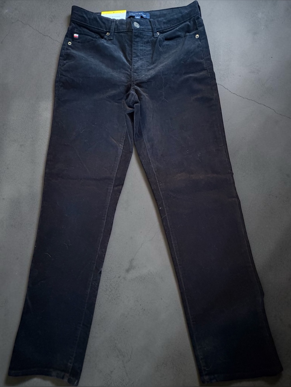 Tommy Hilfiger Womens Corduroy Black Skinny Pants.Size 6. New. Great price!!!
